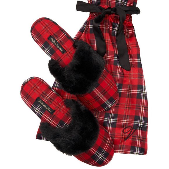 VICTORIA'S SECRET Signature Satin Slipper - Picture 1 of 11